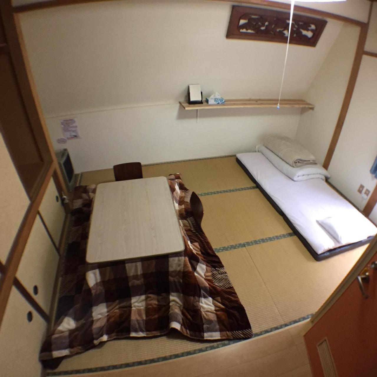 Готель Motomachi House X Cafe Хакодате Екстер'єр фото