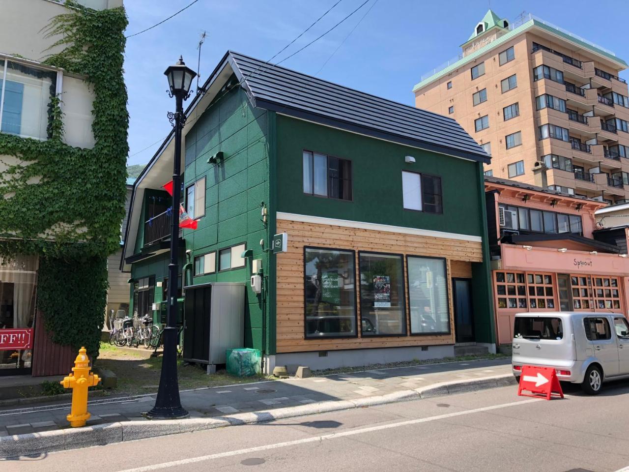 Готель Motomachi House X Cafe Хакодате Екстер'єр фото